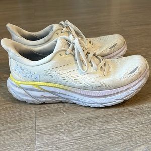 Hoka Clifton 8